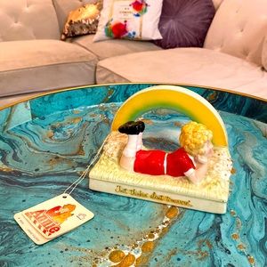 Vintage 1982 Ceramic Little Orphan Annie Just Thinkin' About Tomorrow Rainbow